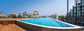 Deluxe Apt w/ Rooftop Pool in The Heart of Kyrenia